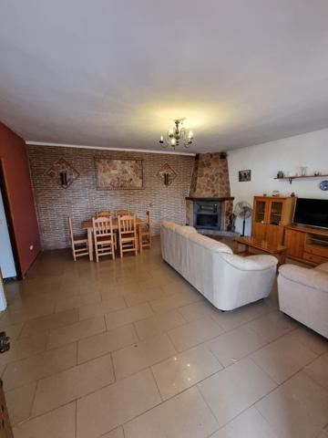 Casa con terreno en venta en Nerja, Rio de la miel photo 0