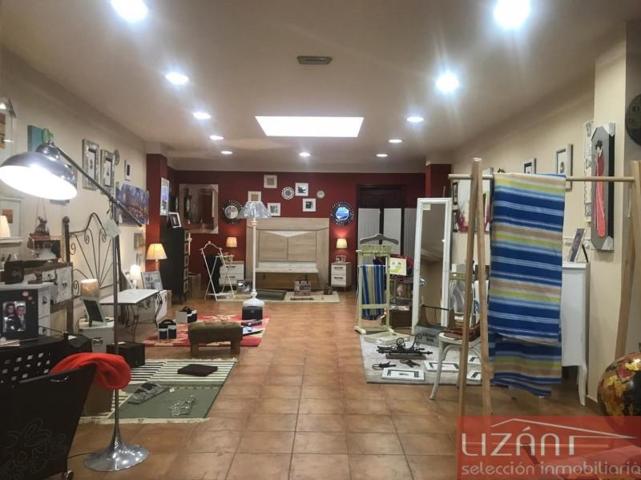 Local comercial en venta en Oviedo, Oviedo photo 0