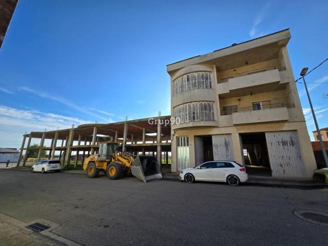 Casa en venta en Alguaire, Centre photo 0