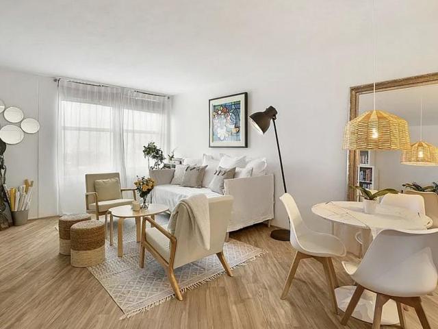 Apartamento en venta en Barcelona photo 0