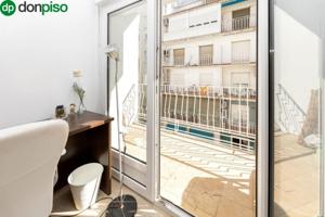 Piso en venta en Granada, Centro photo 0