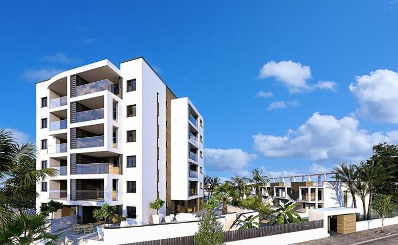 Apartamento en venta en Pilar de la Horadada, Mil Palmeras photo 0