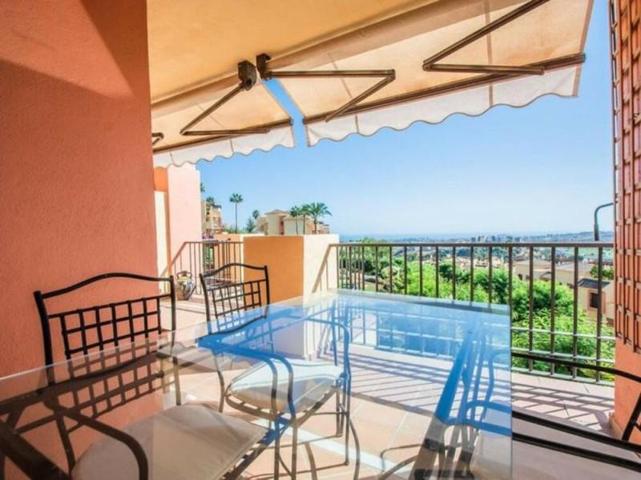 Apartamento en venta en Benahavís, Los Arqueros photo 0