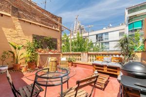 Aticos en venta en Barcelona photo 0