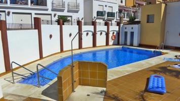 Adosada en venta en Nerja, Costa del Sol Oriental - Axarquía photo 0