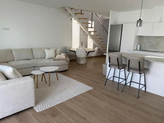 Chalet en venta en Denia photo 0