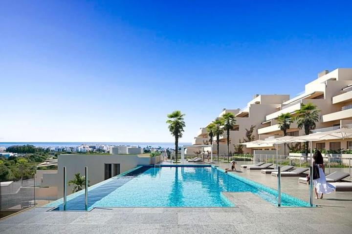 Duplex en venta en Estepona, Estepona, Estepona West photo 0