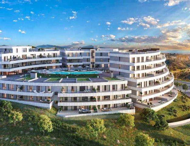 Apartamento en venta en Estepona, Selwo, New Golden Mile photo 0