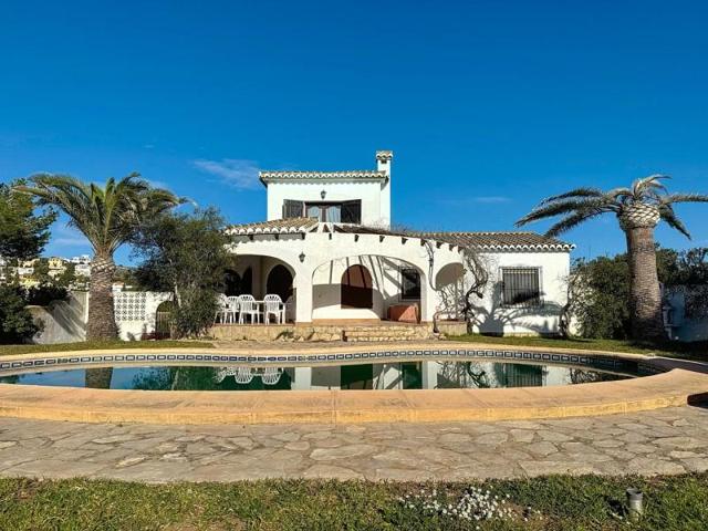 Chalet en venta en Benitachell, Girasoles photo 0