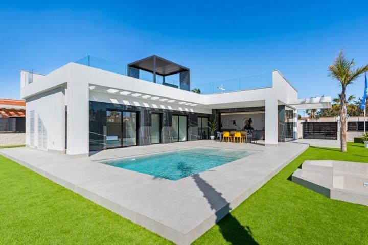 Chalet en venta en Algorfa photo 0