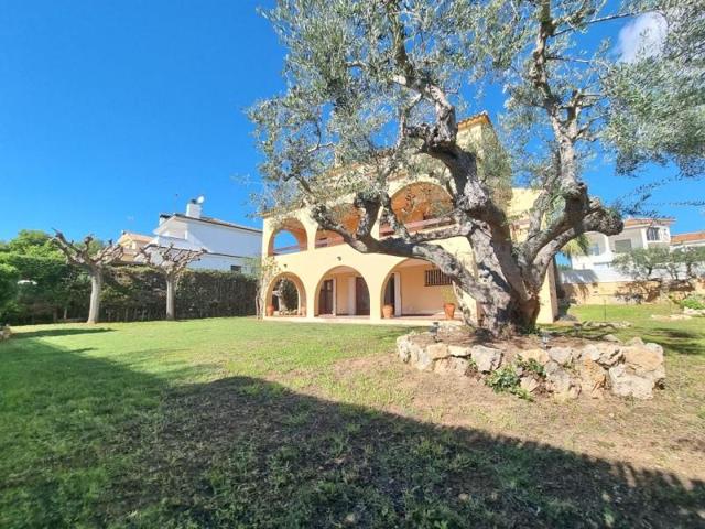Chalet en venta en Torredembarra, ELS MUNTS photo 0