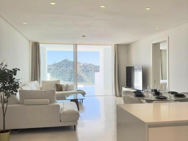 Apartamento en venta en Ojén, Palo Alto photo 0