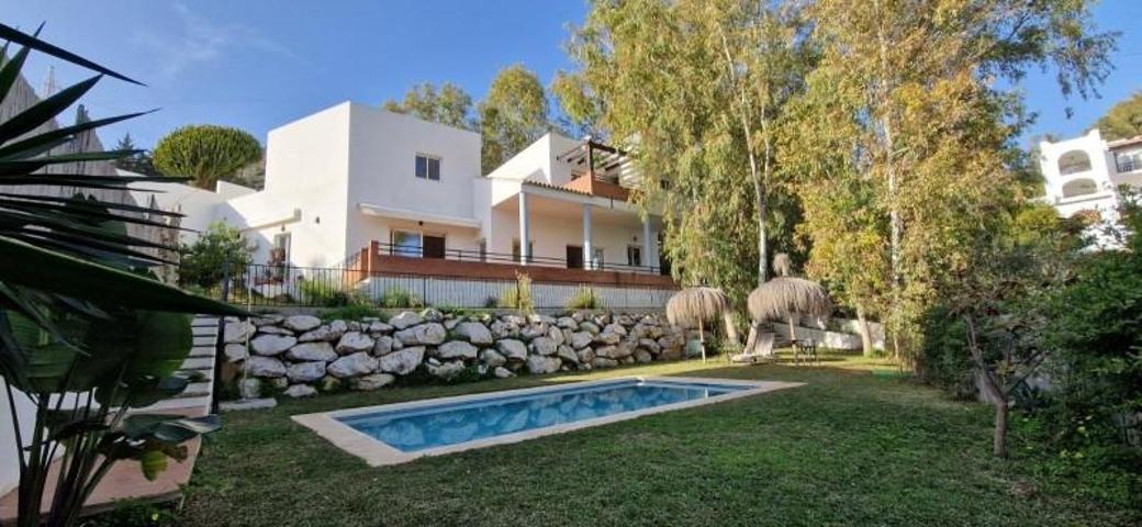 Chalet en venta en Benalmádena, Torremuelle photo 0