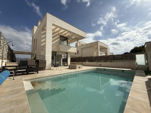 Chalet en venta en Orihuela photo 0