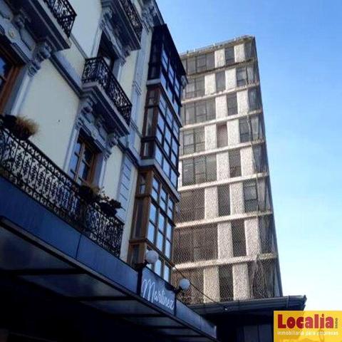 Edificio en venta en Navia, Calle Mariano Luiña, 21, 33710 photo 0