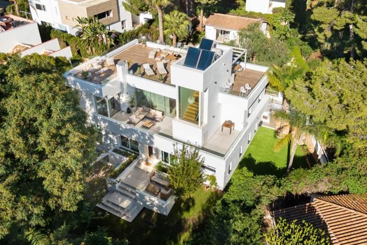 Chalet en venta en Marbella, Nueva Andalucia photo 0