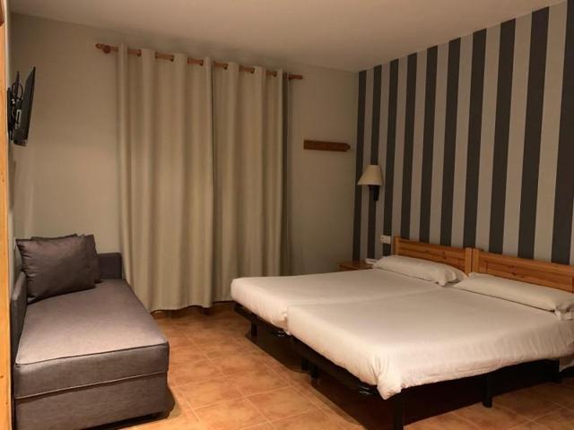 Edificio en venta en Alp, La molina photo 0