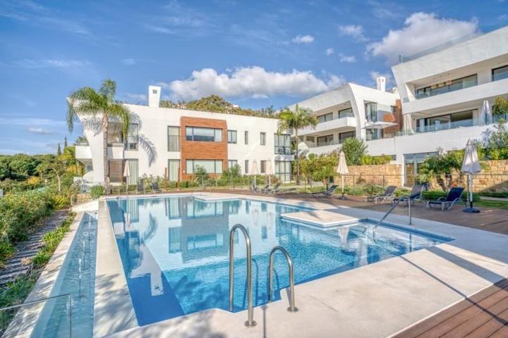 Duplex en venta en Marbella, Marbella Golden Mile - Sierra Blanca photo 0