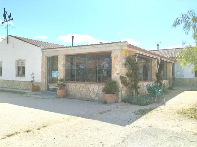 Local comercial en venta en Elda photo 0
