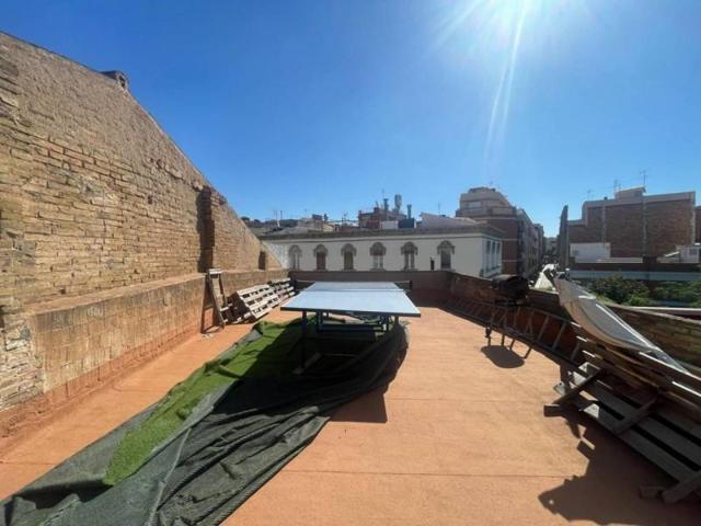 Edificio en venta en Santa Coloma de Gramenet, Centre-Can Mariner photo 0