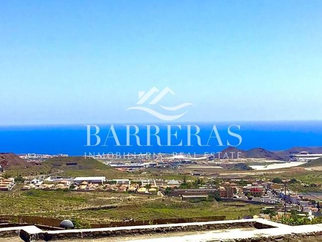 Casa con terreno en venta en San Miguel photo 0