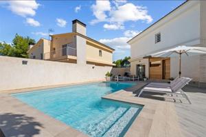 Chalet en venta en Alfaz del Pi photo 0