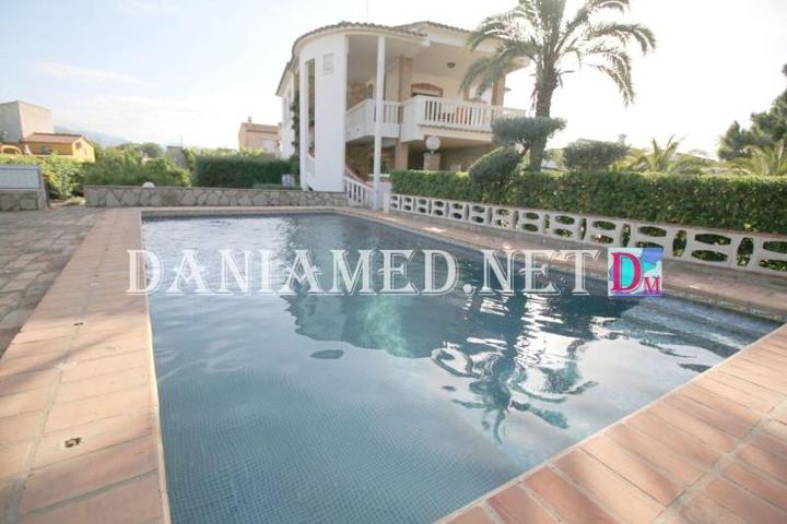 Chalet en venta en Denia, Deveses Playa photo 0