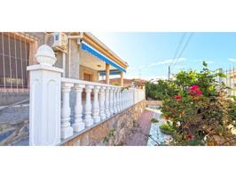 Chalet en venta en Torrevieja, Nueva Torrevieja photo 0