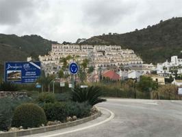 Adosada en venta en Benahavís, Costa del Sol Occidental-Área de Marbella photo 0