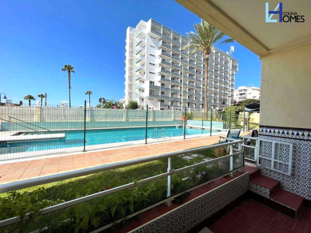 Apartamento en venta en Torremolinos, La Carihuela photo 0