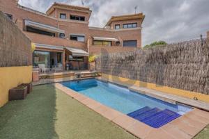 Adosada en venta en Sant Cugat del Vallès, Vallès Occidental photo 0