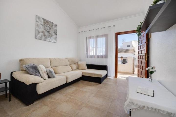 Bungalow en venta en Torrevieja photo 0