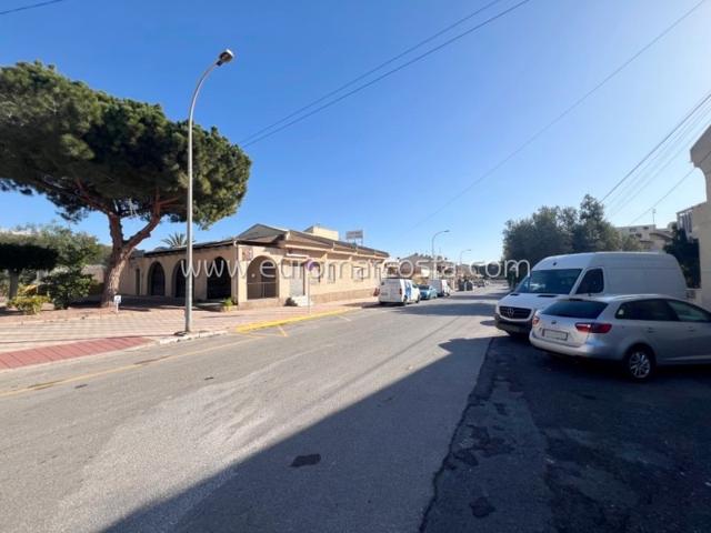 Adosada en venta en Guardamar del Segura, Urbanización Buenavista photo 0