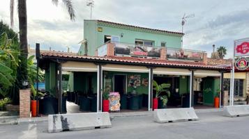 Local comercial en venta en Denia photo 0