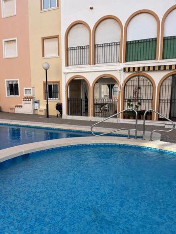 Apartamento en venta en Torrevieja photo 0