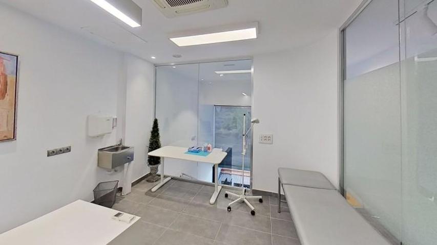 Local comercial en venta en Arona, Tenerife photo 0