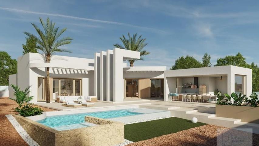Chalet en venta en Orihuela Costa, Villamartin photo 0