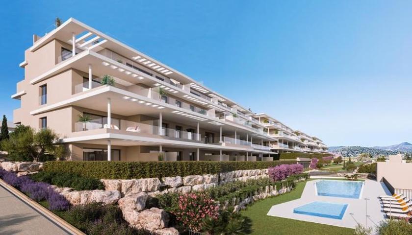 Apartamento en venta en Estepona, Estepona East - La Resina Golf photo 0