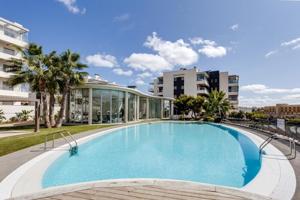 Apartamento en venta en Orihuela Costa photo 0