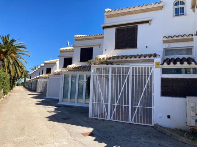 Adosada en venta en Denia, Las Marinas photo 0