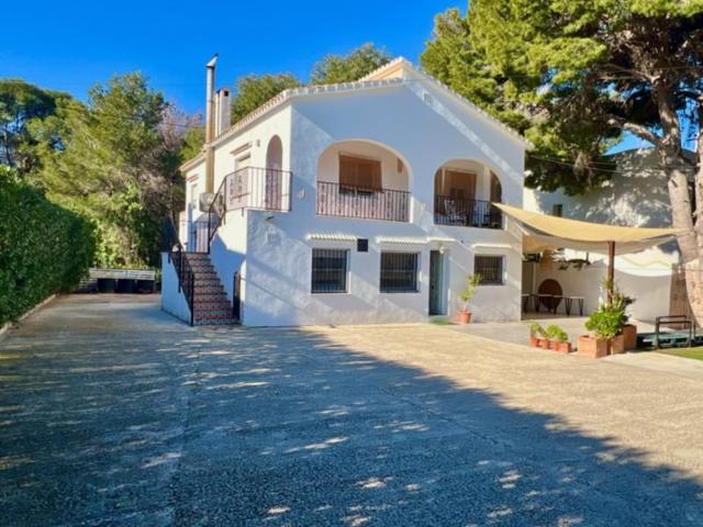 Chalet en venta en Denia, Dénia photo 0