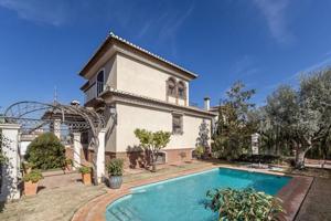 Chalet en venta en Ogíjares, Zona metropolitana photo 0