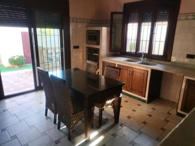 Chalet en venta en Chipiona, Playa de la Regla photo 0