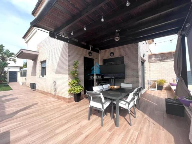 Bungalow en venta en Torrent, El Vedat photo 0