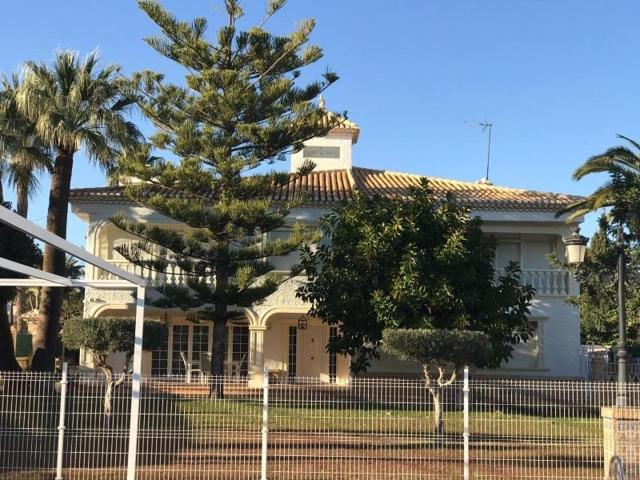 Chalet en venta en Orihuela Costa photo 0