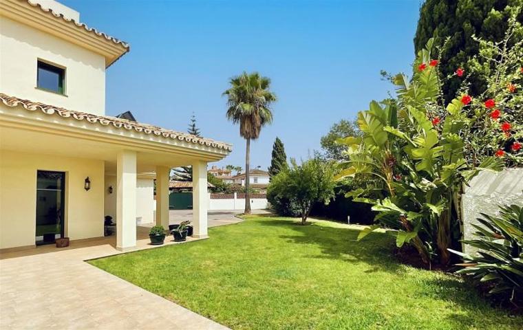 Chalet en venta en Marbella, Marbella - El Mirador photo 0