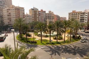 Piso en venta en Alicante, Centro photo 0
