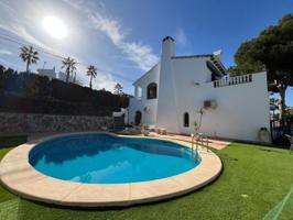 Chalet en venta en Villamartin photo 0