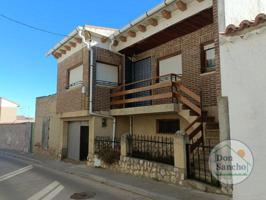 Casa en venta en Castronuño photo 0