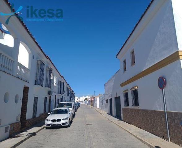 Adosada en venta en Villablanca, Costa de la luz photo 0